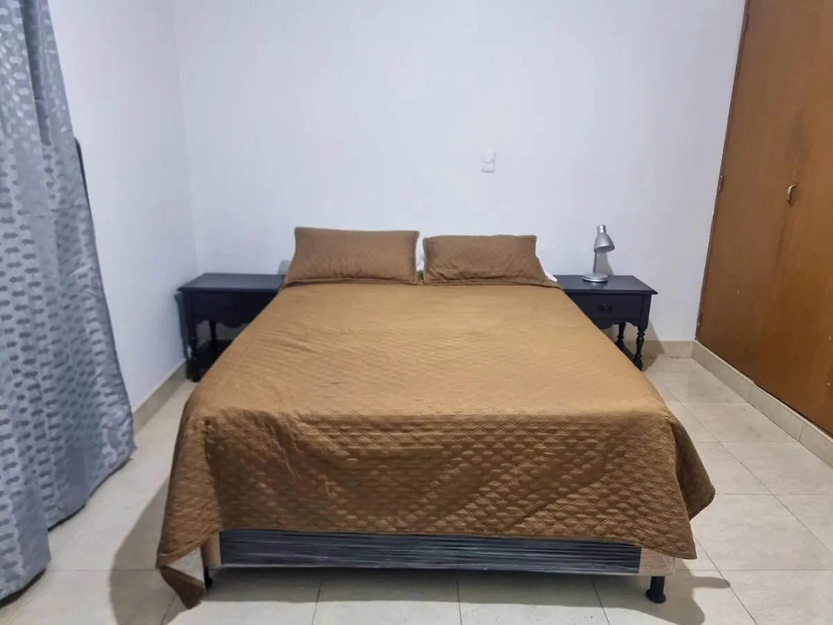 Casa Grande En Medellin Cerca Estadio - Laureles Apartment